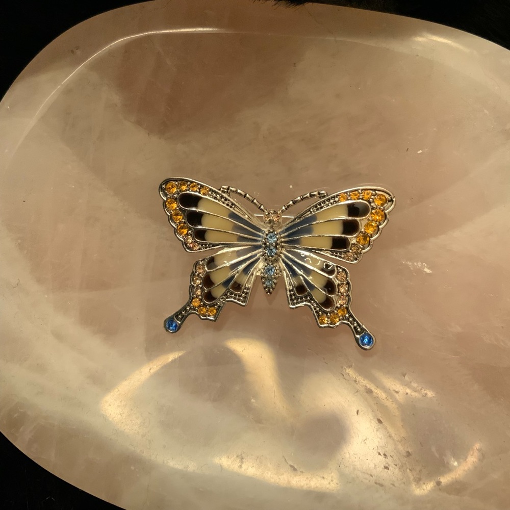 Butterfly PIN  (MONET)